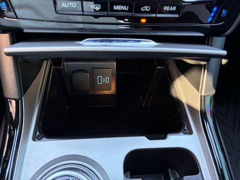 Used 2024 Ford Explorer ST w/ Equipment Group 401A AWD/4WD image 32
