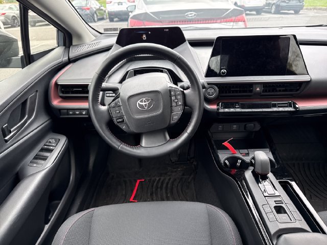 Used 2026 Toyota Prius Plug-In Hybrid FWD image 16