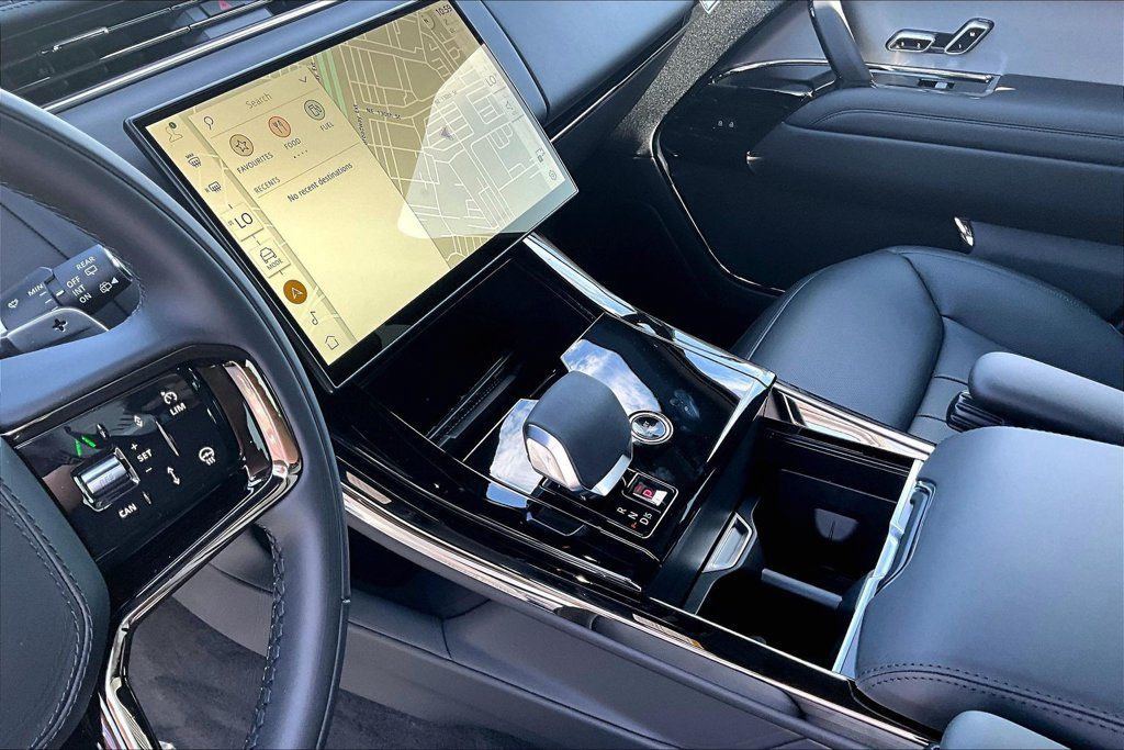 New 2026 Land Rover Range Rover Sport Dynamic SE AWD/4WD image 8