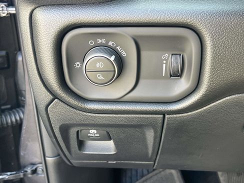 New 2026 RAM 1500 Express image 26