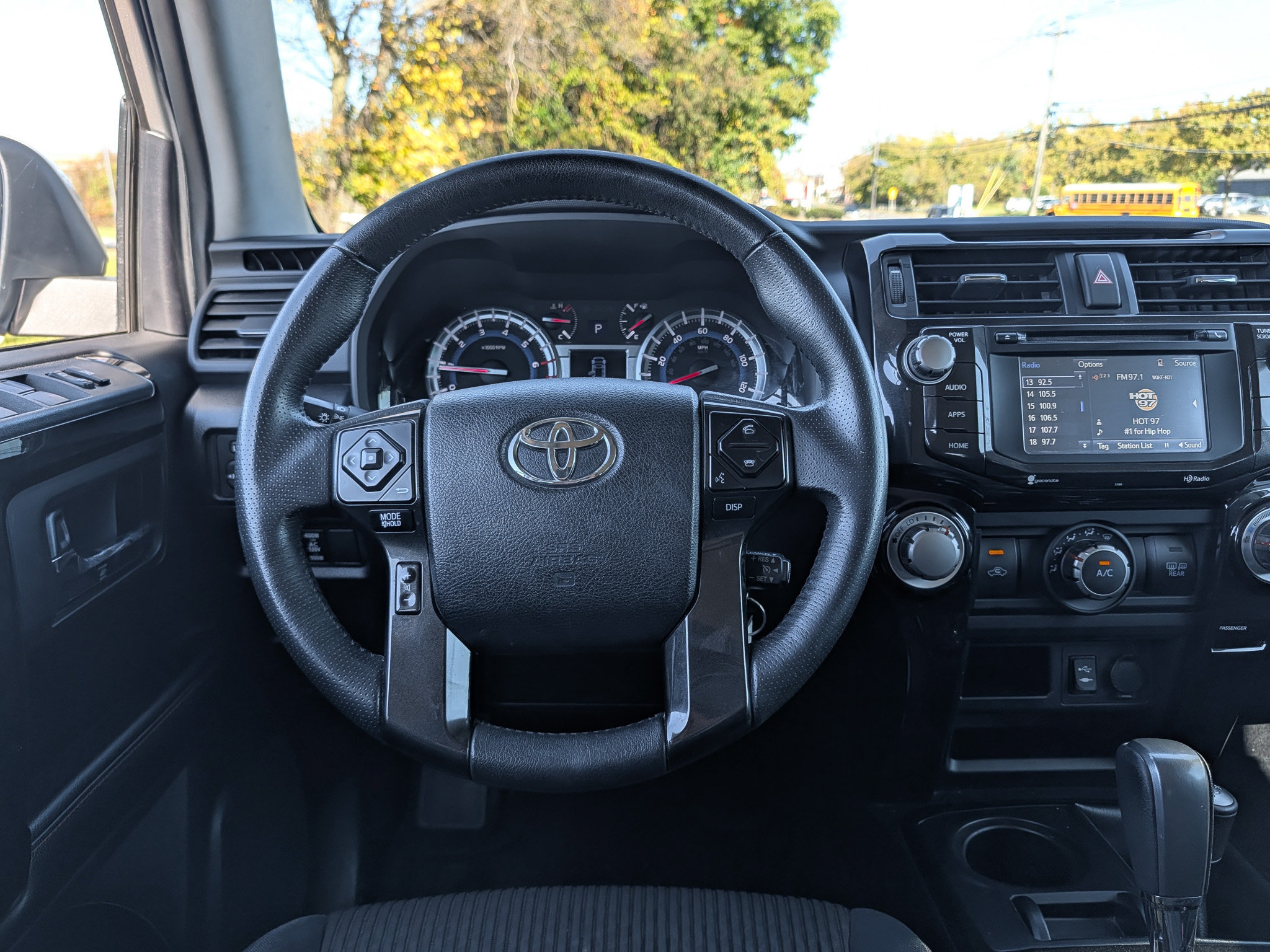 Used 2014 Toyota 4Runner Trail AWD/4WD image 30
