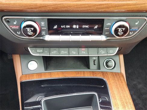 Used 2023 Audi Q5 e Prestige image 15