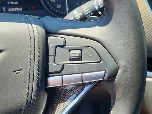 Used 2025 Cadillac XT6 Premium Luxury w/ Platinum Package AWD/4WD image 23