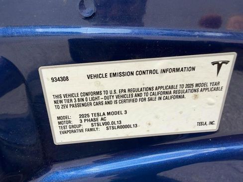 Used 2025 Tesla Model 3 Long Range RWD image 19