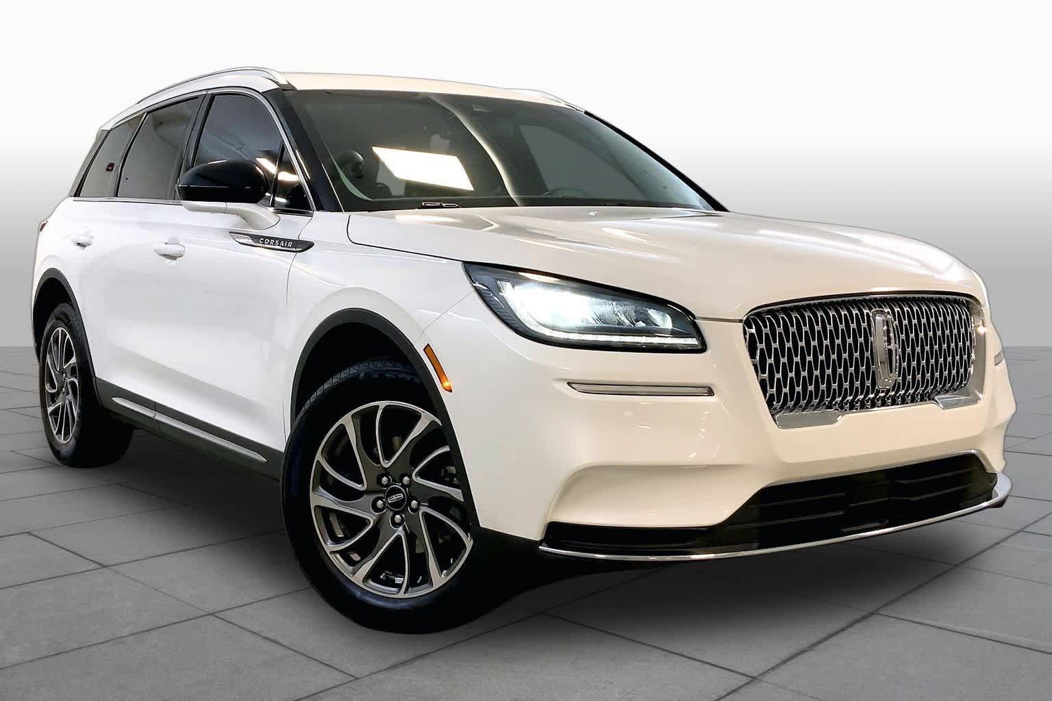 Used 2020 Lincoln Corsair AWD w/ Equipment Group 101A image 2