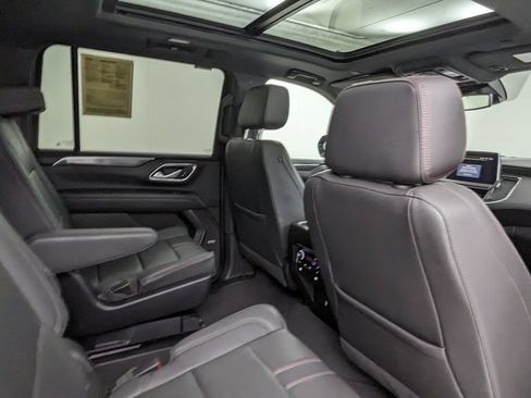 Used 2024 Chevrolet Suburban RST w/ Luxury Package AWD/4WD image 40