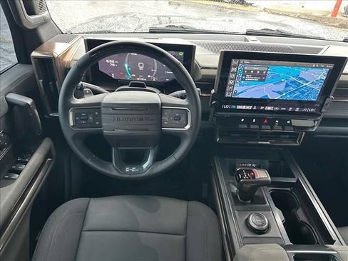 Used 2025 GMC Hummer EV 2X AWD/4WD image 17