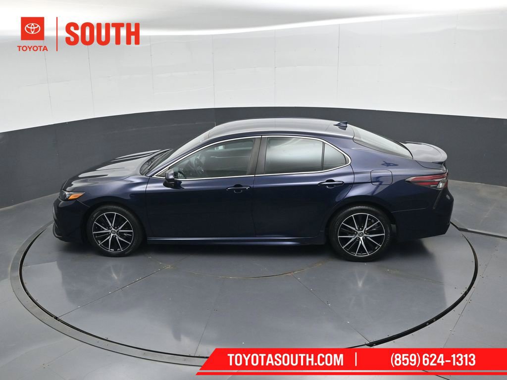 Used 2021 Toyota Camry SE FWD image 48