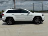 Used 2019 Jeep Grand Cherokee Limited w/ Luxury Group II image 4