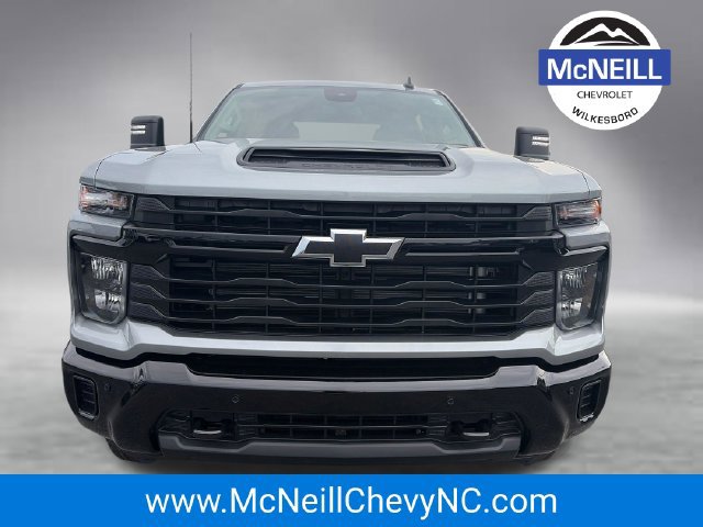New 2026 Chevrolet Silverado 2500 Custom AWD/4WD image 2