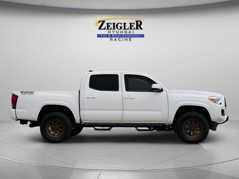 Used 2023 Toyota Tacoma SR AWD/4WD image 8