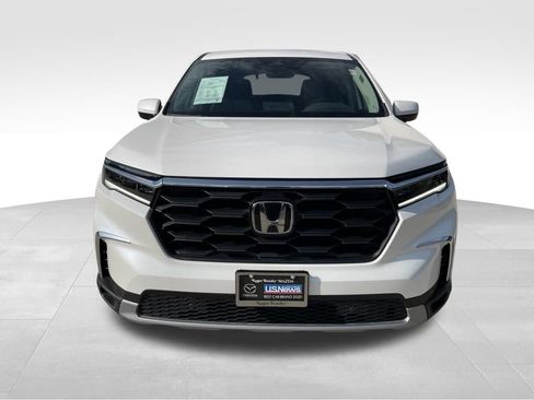 Used 2025 Honda Pilot EX-L image 2