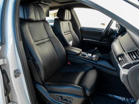 Used 2012 BMW X6 M image 33