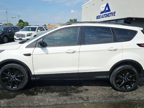 Used 2018 Ford Escape SE w/ SE SYNC Package AWD/4WD image 3