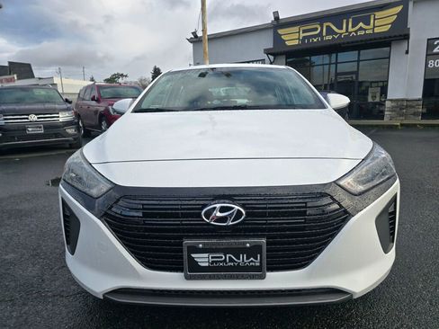Used 2018 Hyundai Ioniq Blue image 4