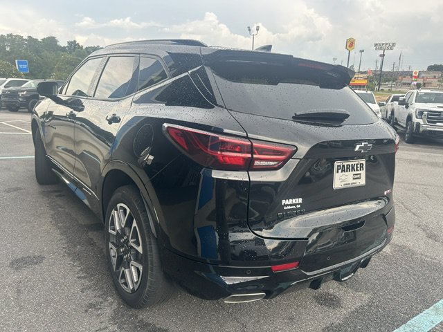 Used 2023 Chevrolet Blazer RS w/ Driver Confidence II Package FWD image 2