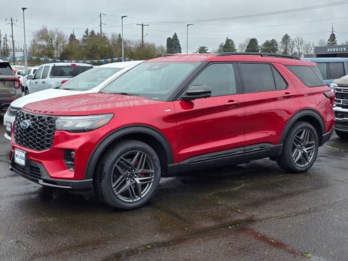 New 2026 Ford Explorer ST-Line w/ ST-Line Street Pack image 8