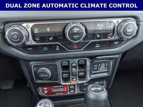 Certified 2025 Jeep Wrangler Unlimited Rubicon 4xe w/ Convenience Group image 15