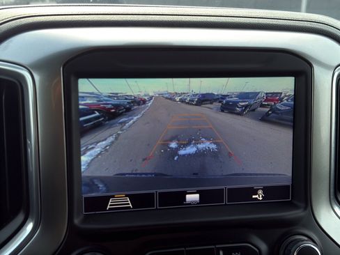 Used 2020 Chevrolet Silverado 1500 RST image 21