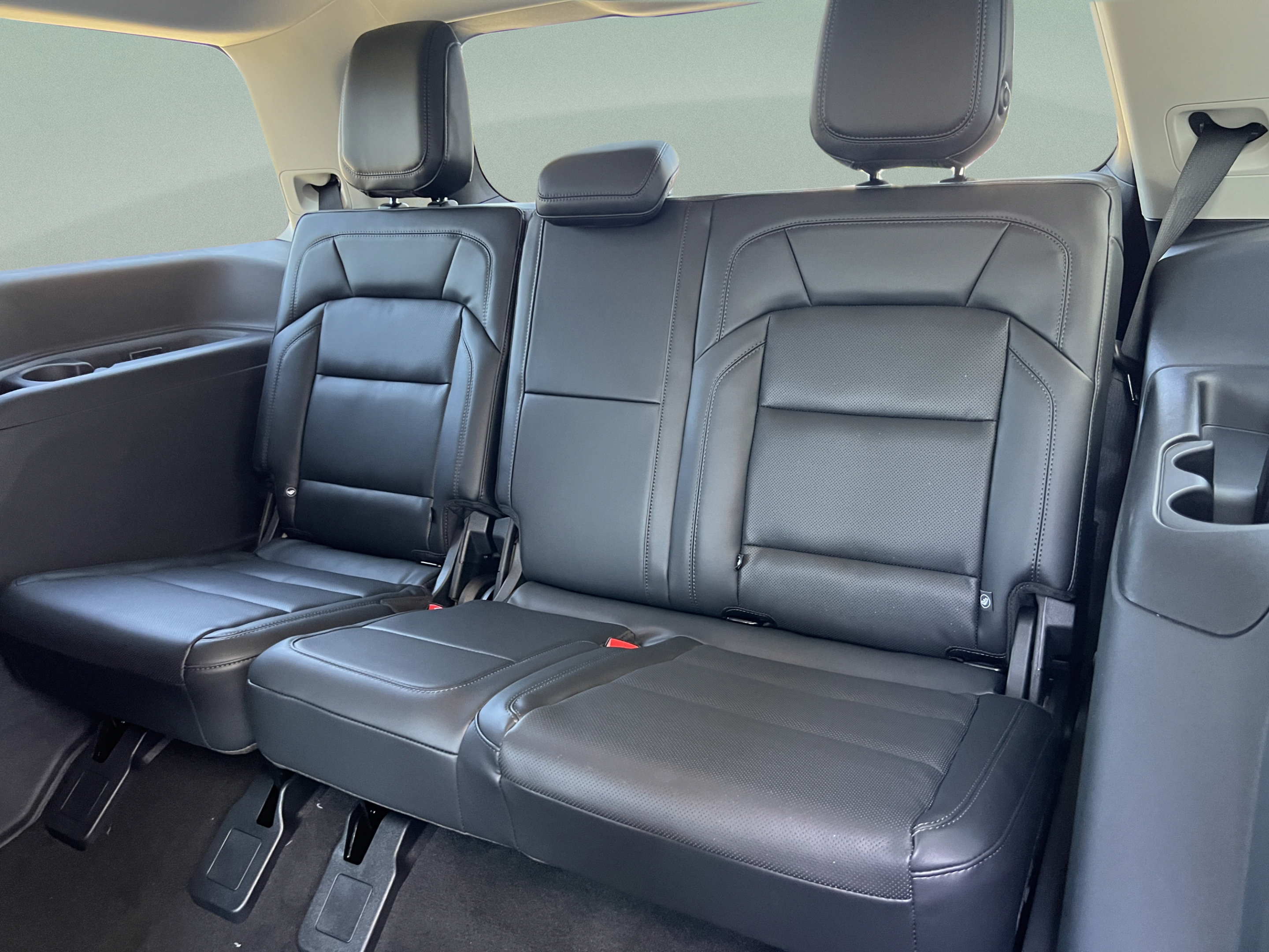 New 2027 Lincoln Navigator Premiere RWD image 21