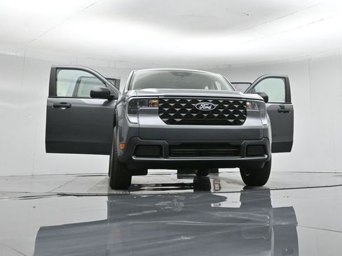 New 2026 Ford Maverick XLT image 47