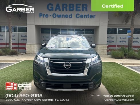 Used 2022 Nissan Pathfinder SL FWD image 1