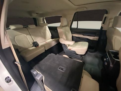 Certified 2024 Ford Expedition Max Platinum AWD/4WD image 21