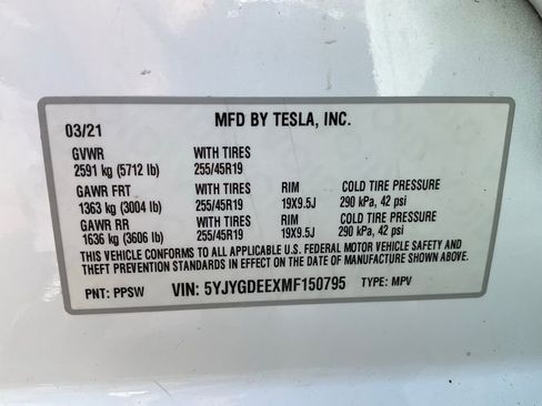 Used 2021 Tesla Model Y Long Range image 22