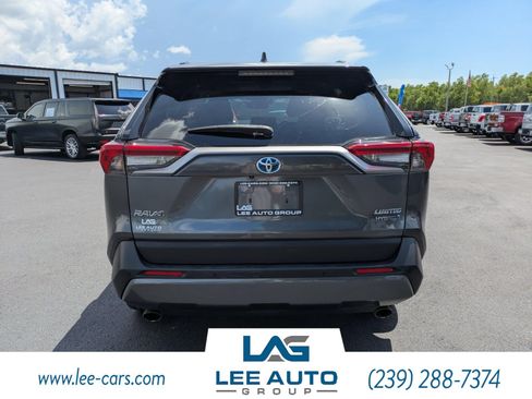 Used 2020 Toyota RAV4 Limited w/ Limited Grade Weather Package AWD/4WD image 4