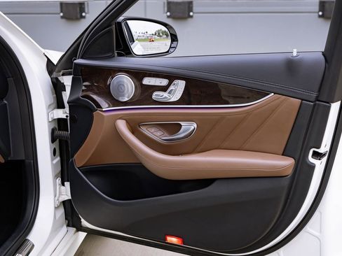 Used 2017 Mercedes-Benz E 43 AMG 4MATIC Sedan image 26