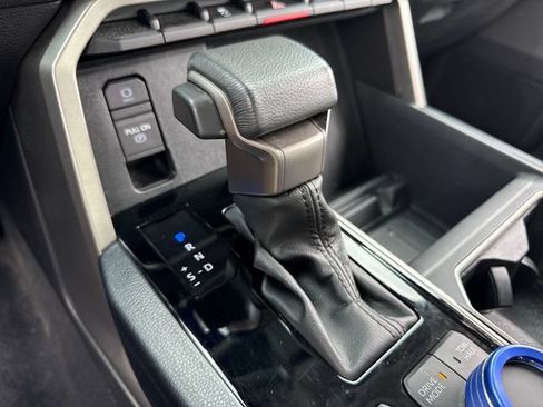 Used 2024 Toyota Tundra SR5 w/ SR5 Premium Package AWD/4WD image 28