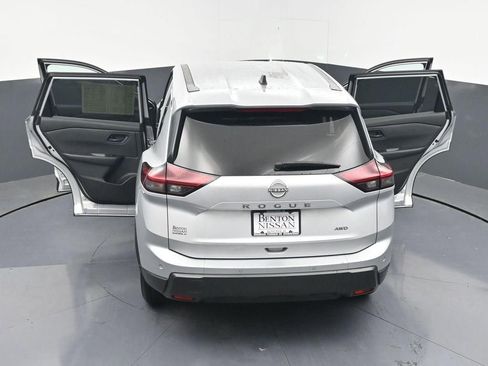 Used 2024 Nissan Rogue S AWD/4WD image 45