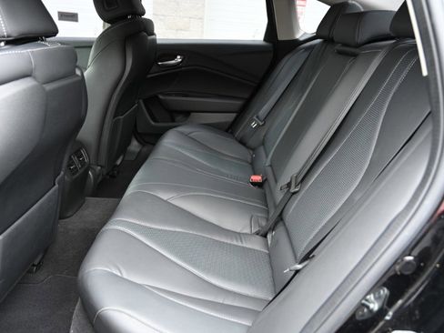 Used 2023 Acura TLX w/ Technology Package image 16