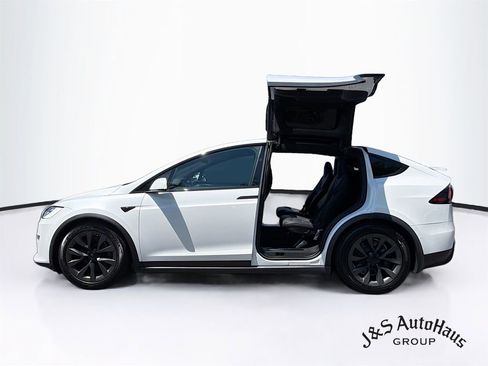 Used 2022 Tesla Model X Plaid AWD/4WD image 4