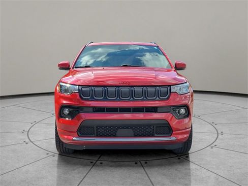 Certified 2022 Jeep Compass Limited image 15