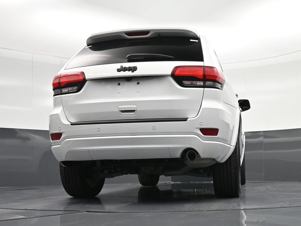 Used 2021 Jeep Grand Cherokee Laredo X RWD image 29