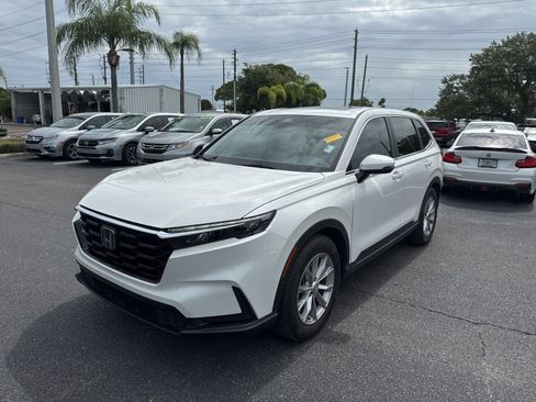 Used 2025 Honda CR-V EX image 3