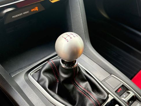 Used 2017 Honda Civic Type R image 13