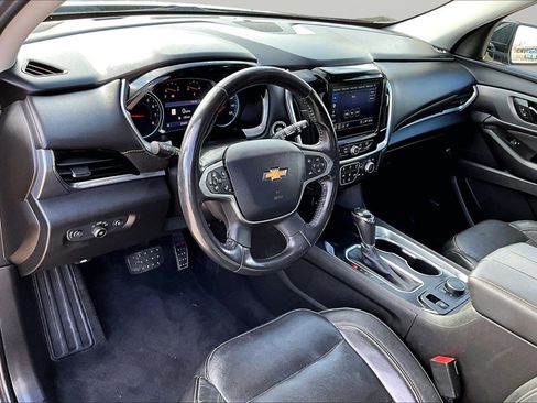 Used 2020 Chevrolet Traverse Premier image 21