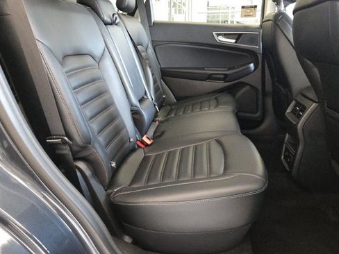 Used 2024 Ford Edge SEL w/ Convenience Package AWD/4WD image 6
