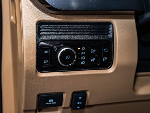 Used 2026 Ford F350 Lariat image 19