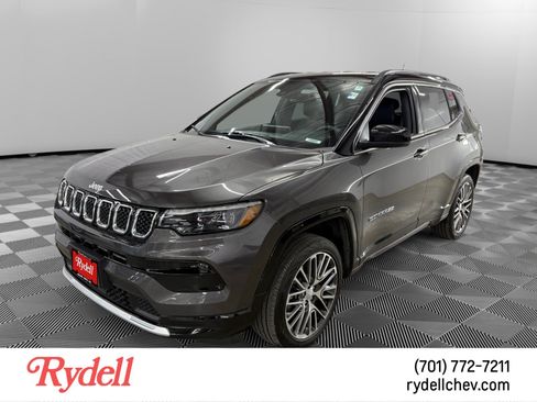 Used 2023 Jeep Compass Limited w/ Elite Group AWD/4WD image 1