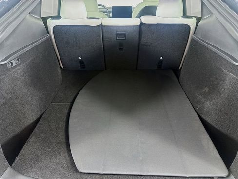Used 2024 Tesla Model Y Long Range image 27