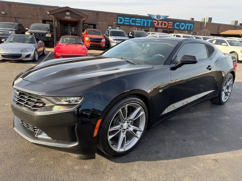 Used 2021 Chevrolet Camaro LT w/ RS Package RWD image 7