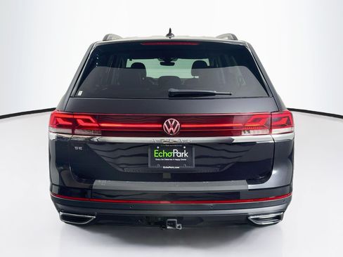 Used 2025 Volkswagen Atlas SE FWD image 7