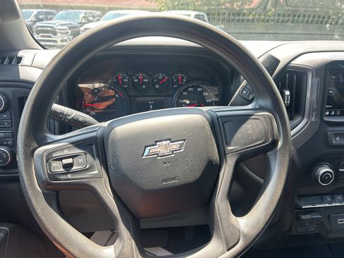 Used 2019 Chevrolet Silverado 1500 Custom Trail Boss w/ Custom Convenience Package AWD/4WD image 22