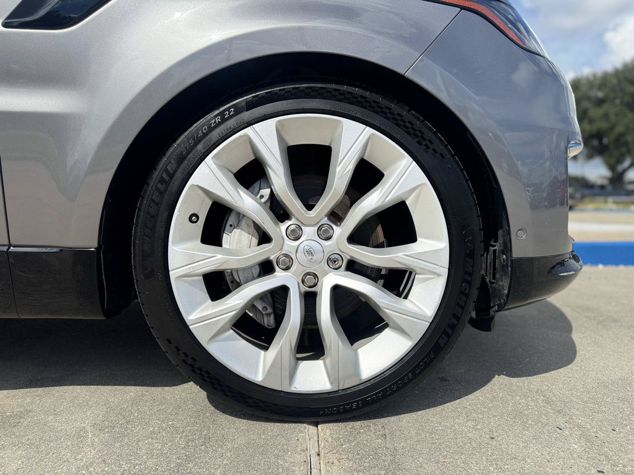 Used 2020 Land Rover Range Rover Sport HSE AWD/4WD image 19