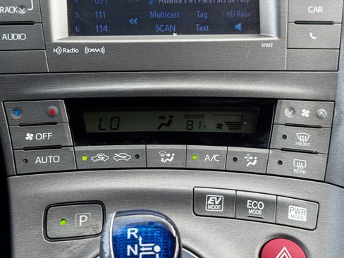 Used 2012 Toyota Prius Three image 26