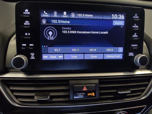 Used 2020 Honda Accord Sport image 25