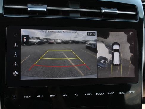 Used 2024 Hyundai Tucson Limited AWD/4WD image 16